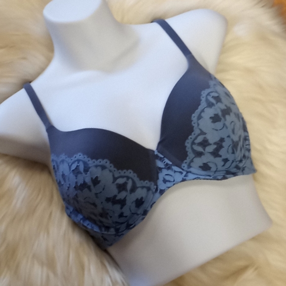 Dobreva Lavender Lace & Padded Bra - Picture 11 of 16